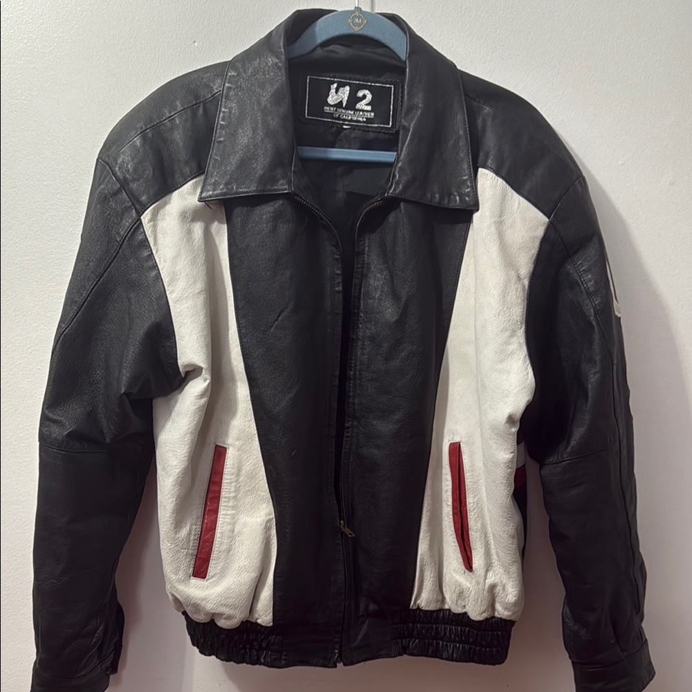 Black and White Bomber Jacket with Sporty Design